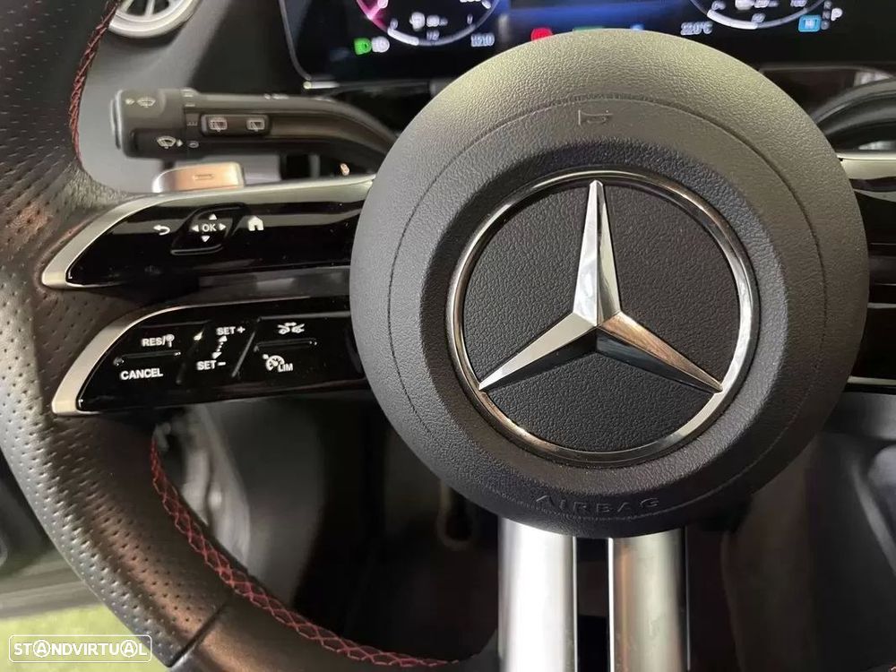 Mercedes-Benz GLA 250 e AMG Line - 30