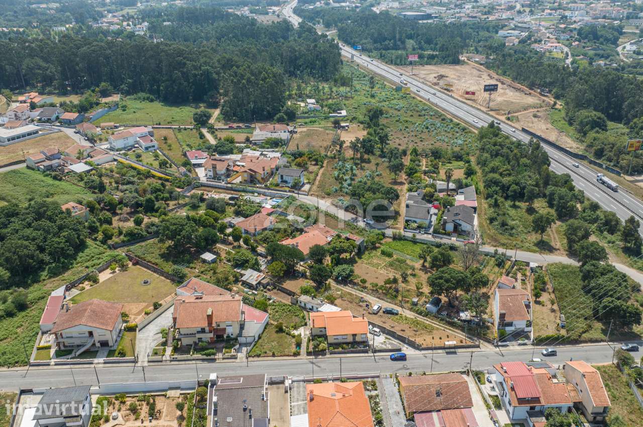 Terreno em Espinho com 805 m2 - Grande imagem: 2/16