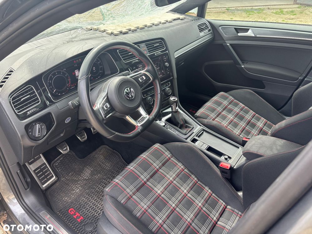 Volkswagen Golf GTI 2.0 TSI OPF Performance - 14