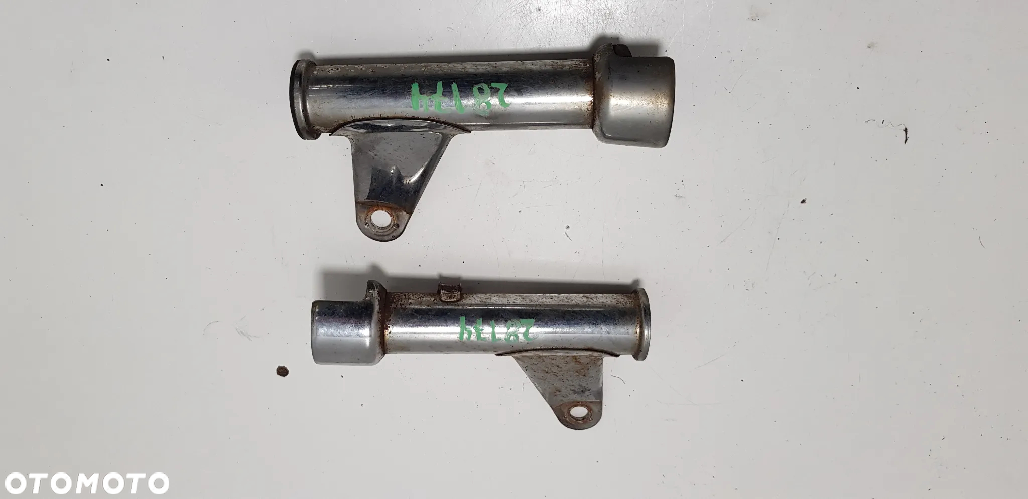 Honda CM 125 Uchwyt Lampy - 4