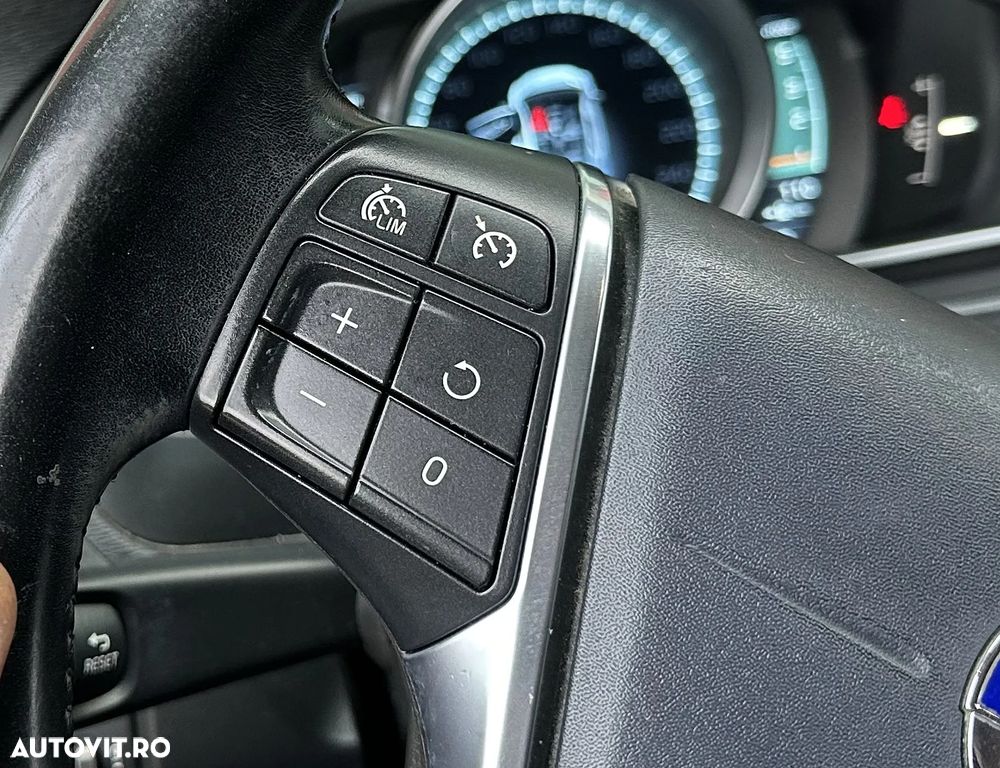 Volvo V40 - 19
