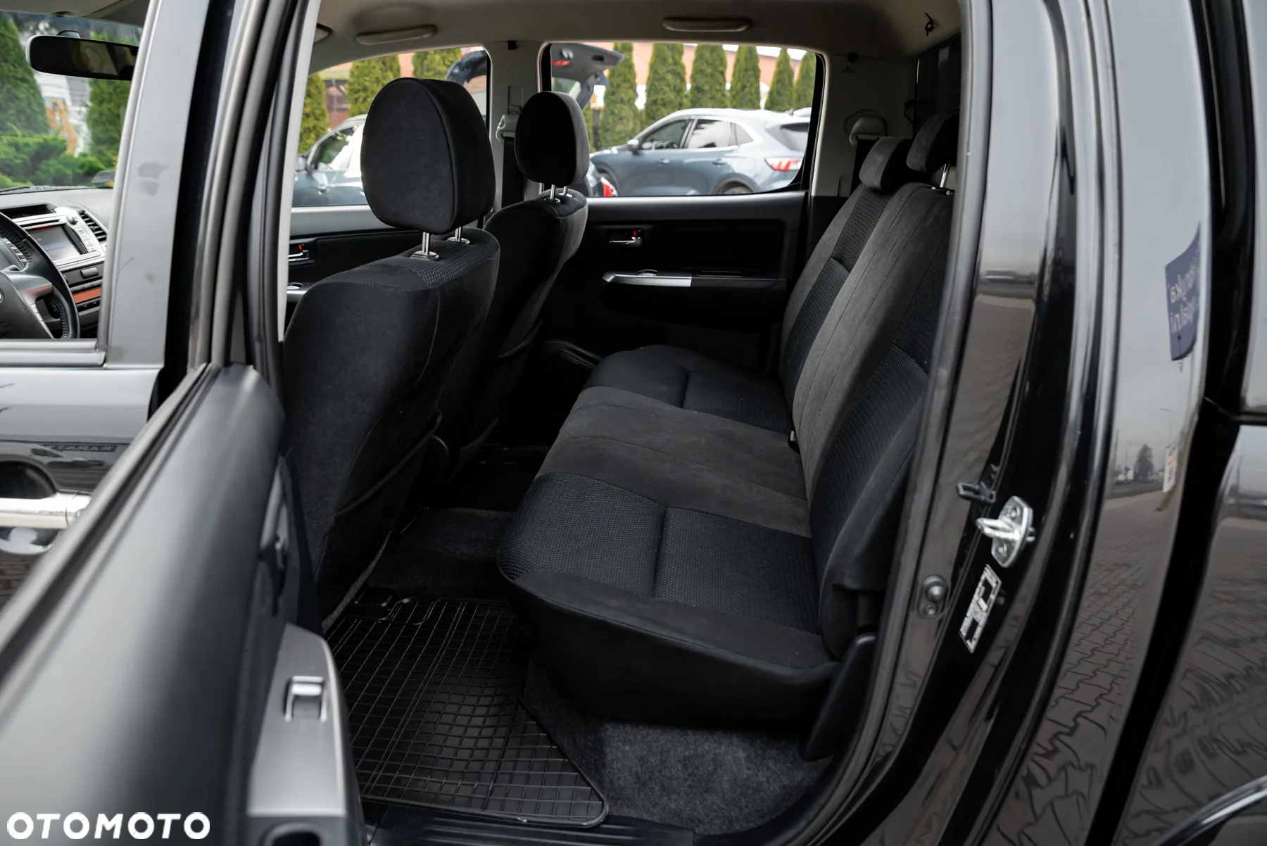 Toyota Hilux 3.0 D-4D SR5 - 14