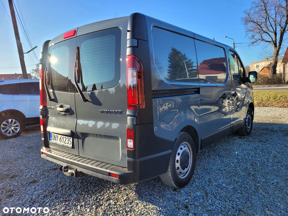 Renault TRAFIC - 2