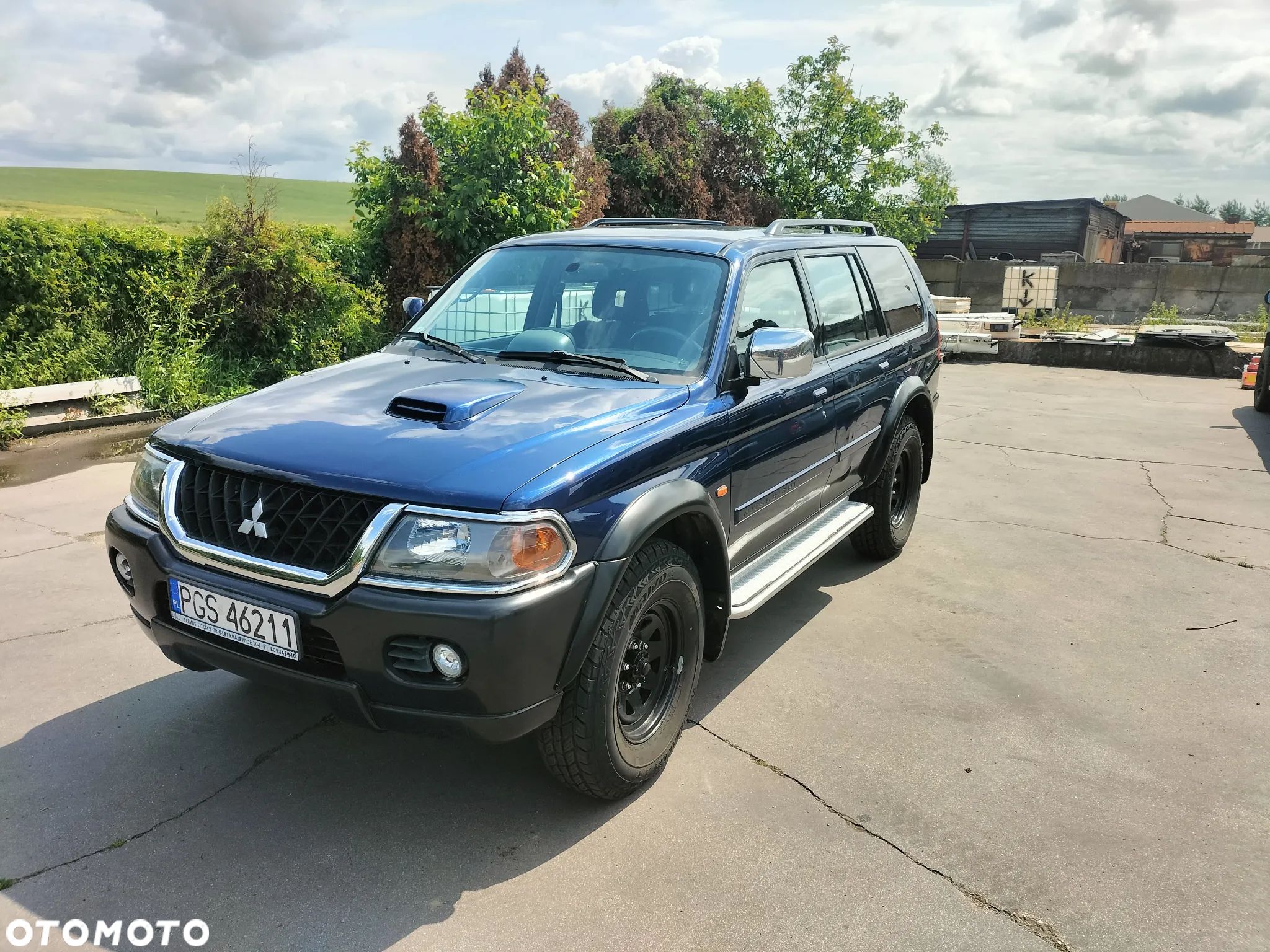 Mitsubishi Pajero Sport 2.5 TD GLS - 1