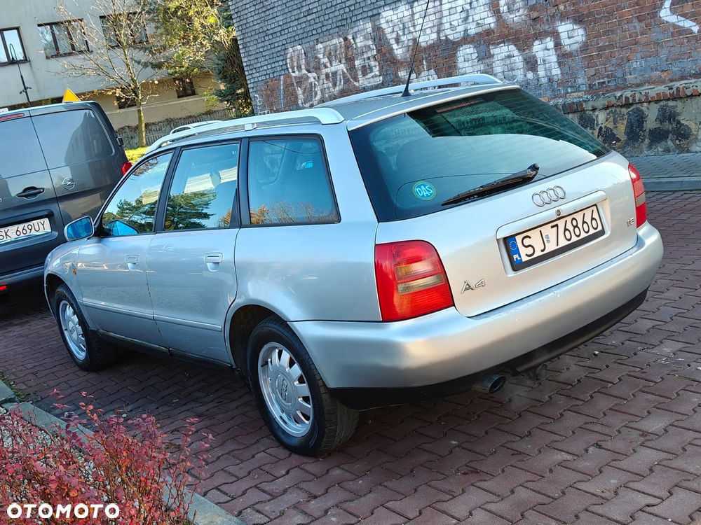 Audi A4 Avant 1.8 - 32
