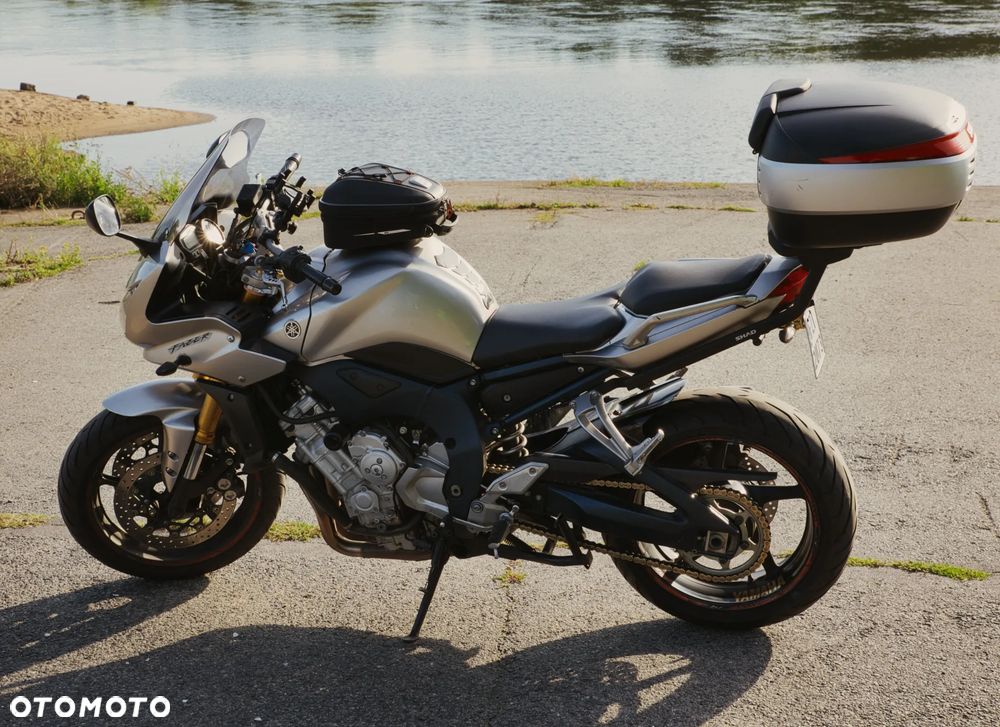 Yamaha FZ - 2