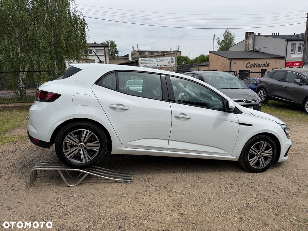 Renault Megane 1.3 TCe Evolution - 4