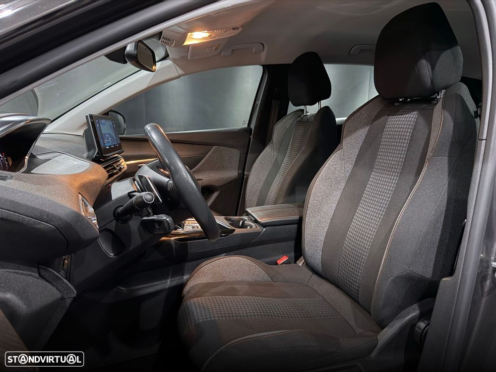 Peugeot 3008 1.5 BlueHDi Allure EAT8 - 12