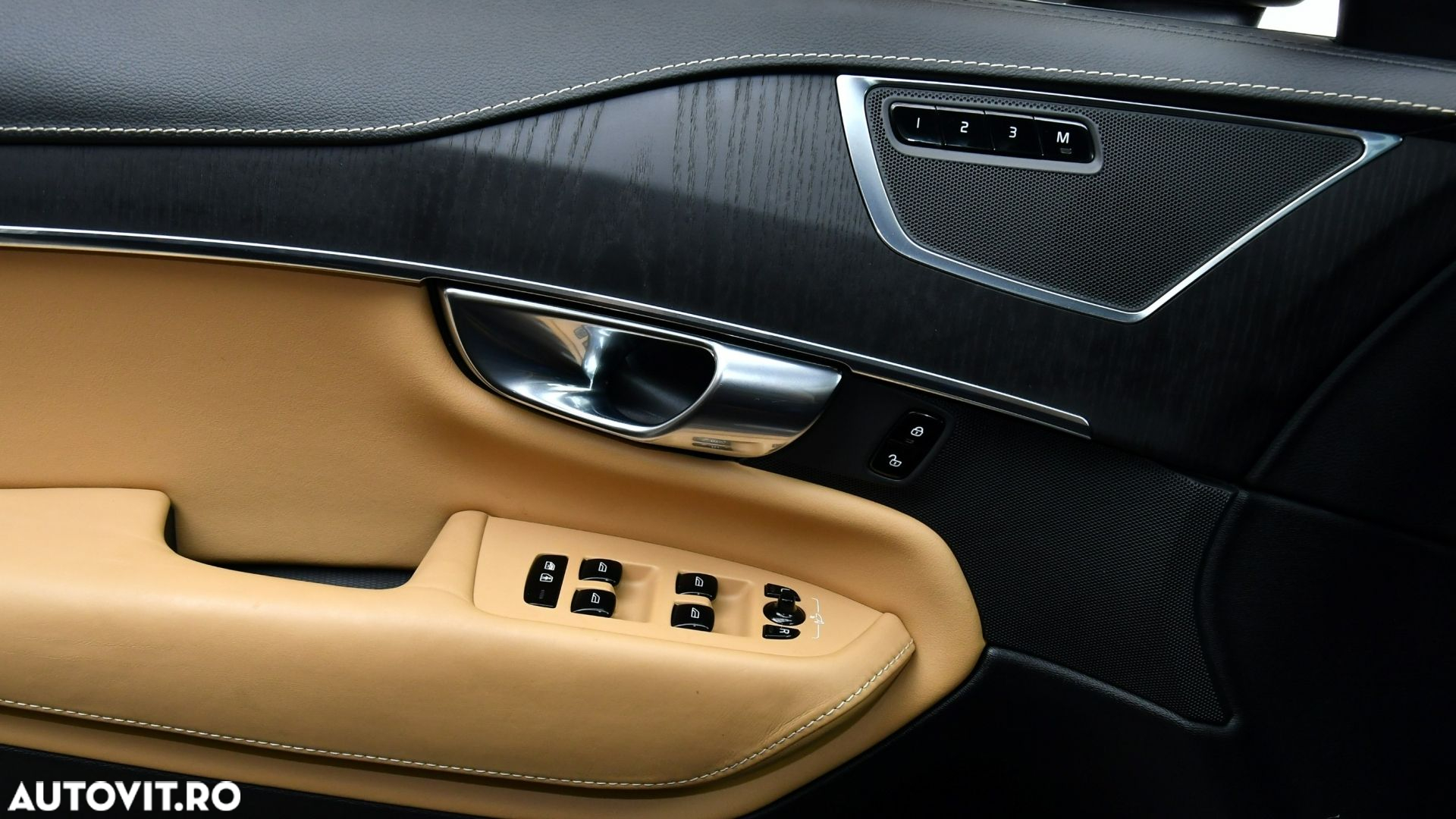 Volvo XC 90 T8 AWD Twin Engine Geartronic Inscription - 24