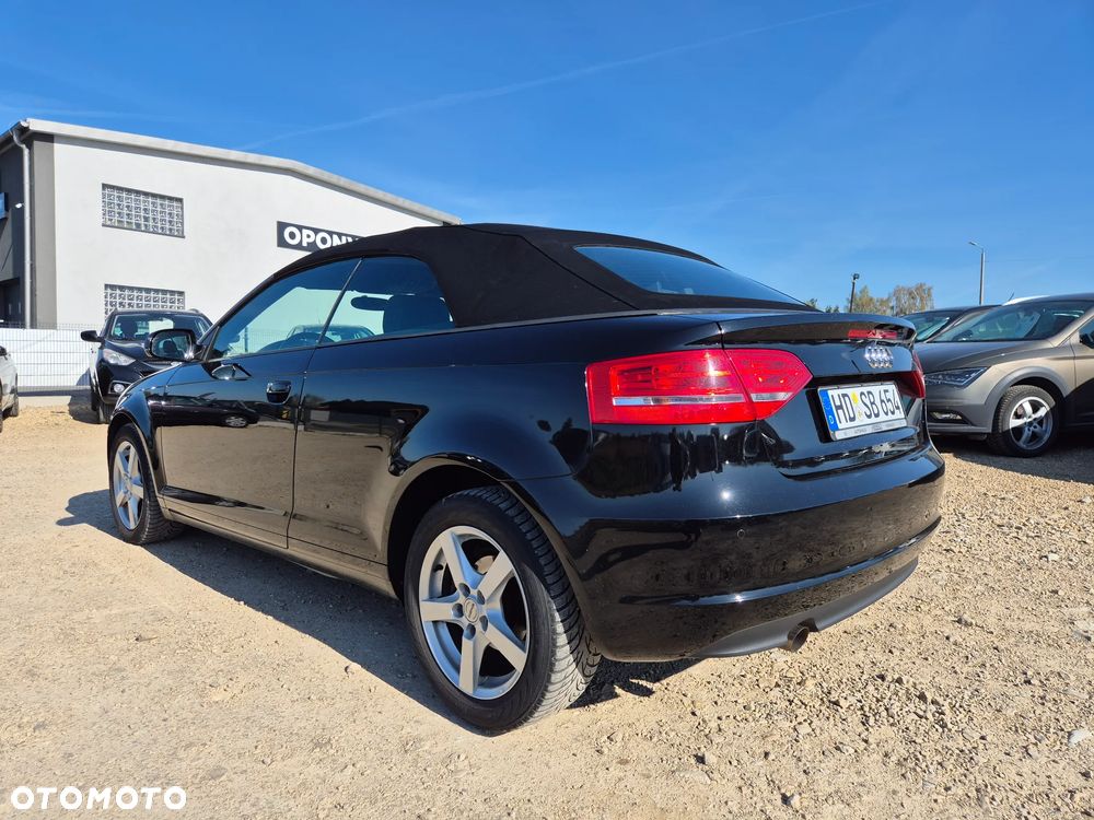 Audi A3 Cabrio 1.6 TDI DPF Attraction - 4