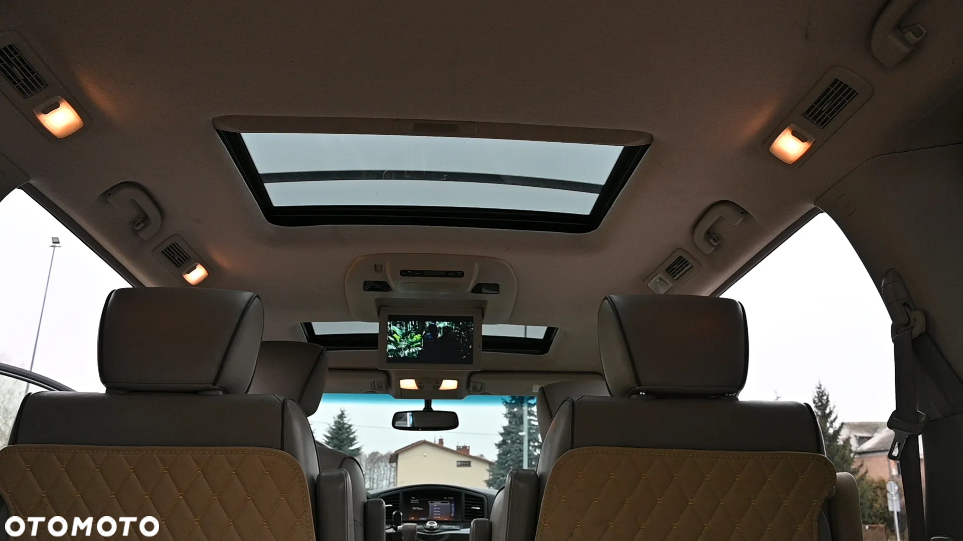 Nissan Quest - 26