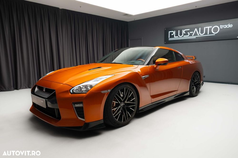 Nissan GT-R - 3