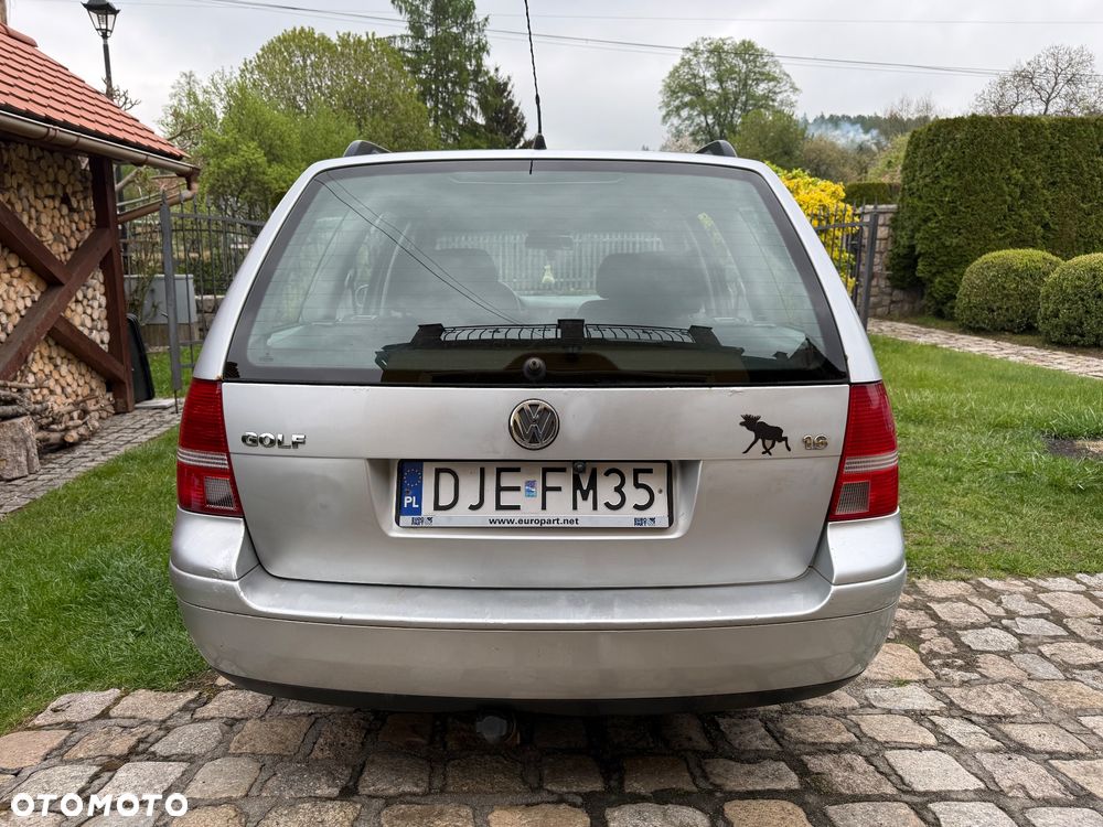 Volkswagen Golf - 4
