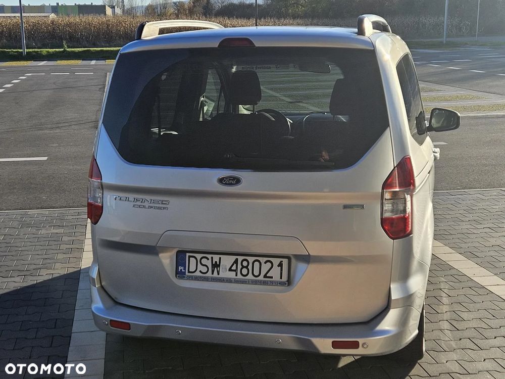 Ford Tourneo Courier - 6