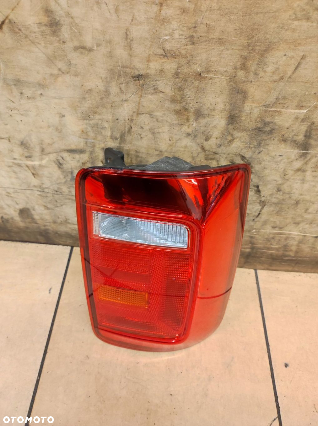 Lampa prawa tył tylna Caddy IV 4 - 5
