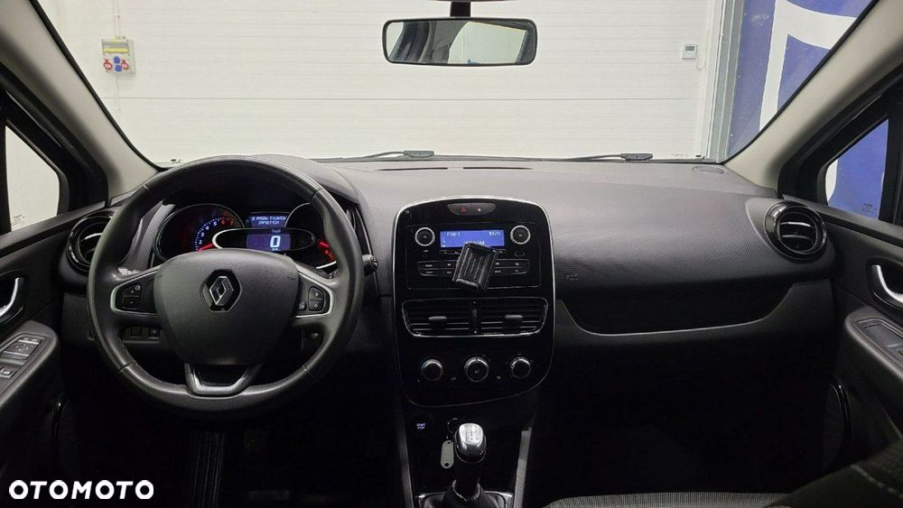 Renault Clio - 16