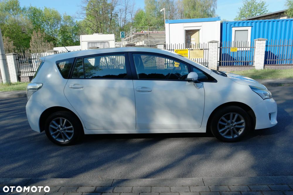 Toyota Verso - 13