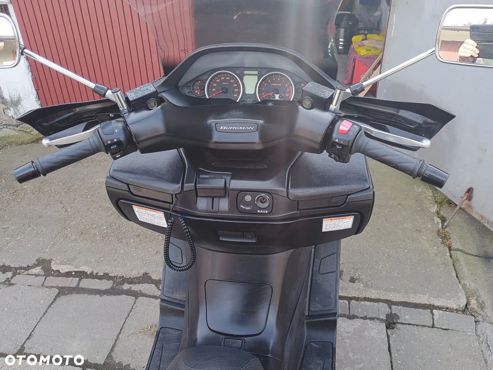 Suzuki Burgman - 8