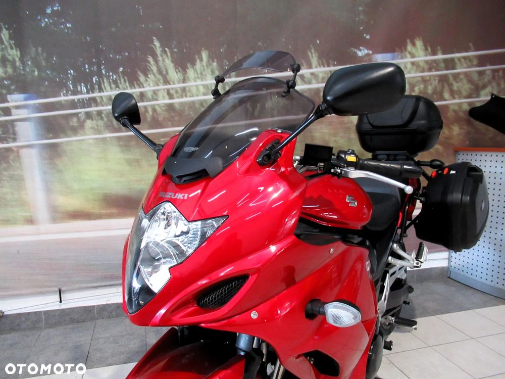 Suzuki GSX - 9