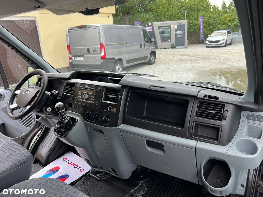 Ford Transit Furgon L3H2 3os. 2.2 TDCI 115KM MT6 Klimatyzacja Hak FV Vat - 11