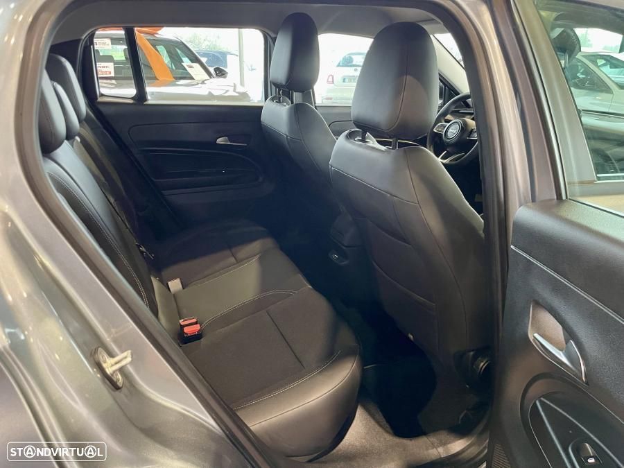 Jeep Avenger 1.2 GSE T3 Altitude - 36