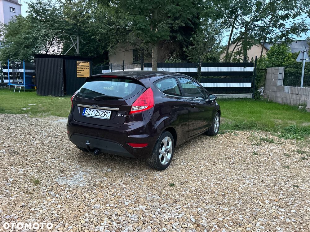 Ford Fiesta 1.25 Ghia - 31