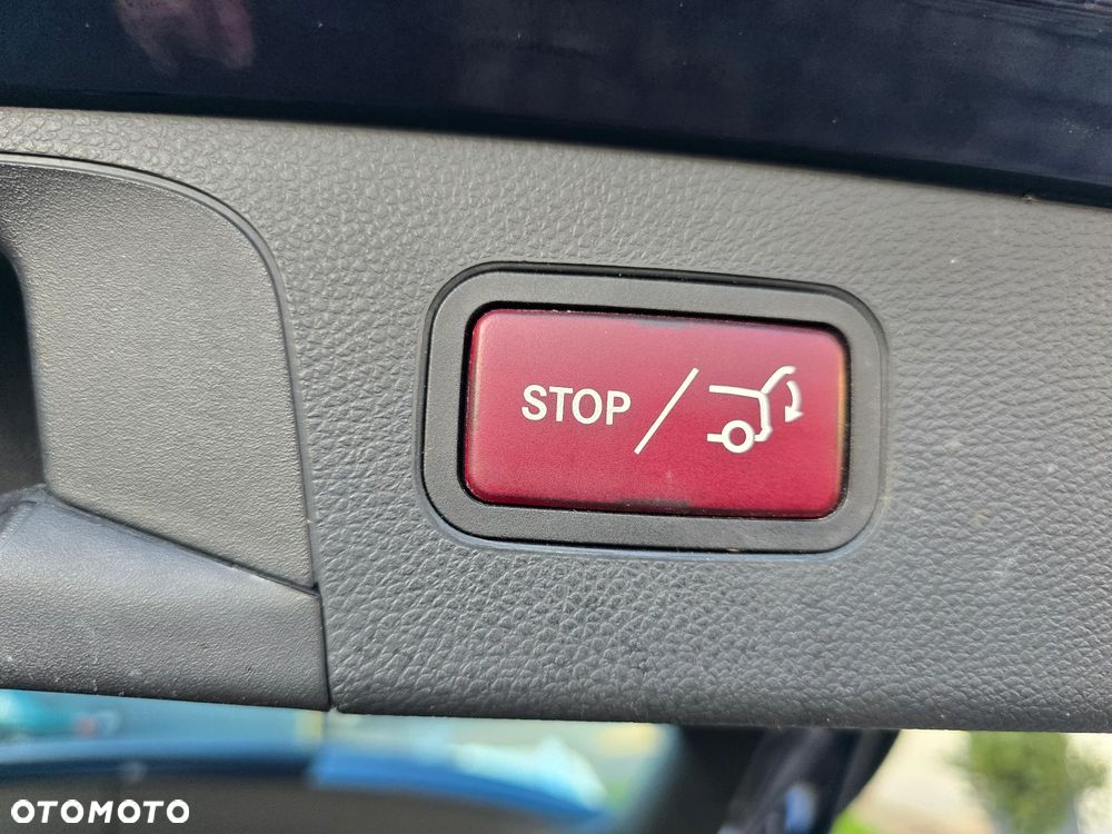 Mercedes-Benz GLC 220 d 4Matic 9G-TRONIC - 25