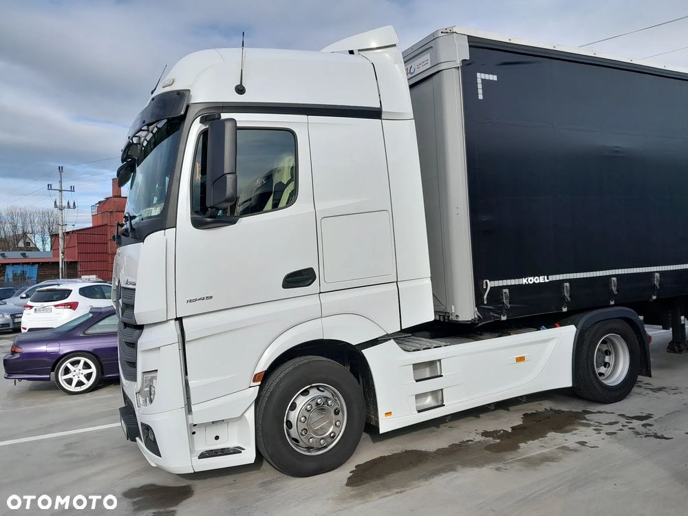 Mercedes-Benz Actros - 7