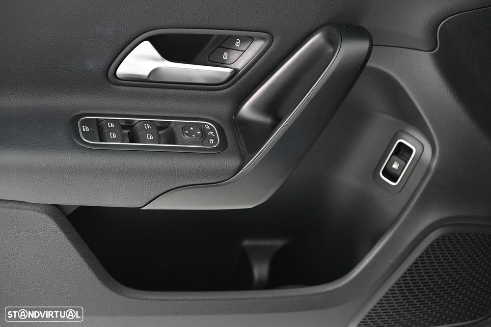 Mercedes-Benz A 250 e Style Plus - 21