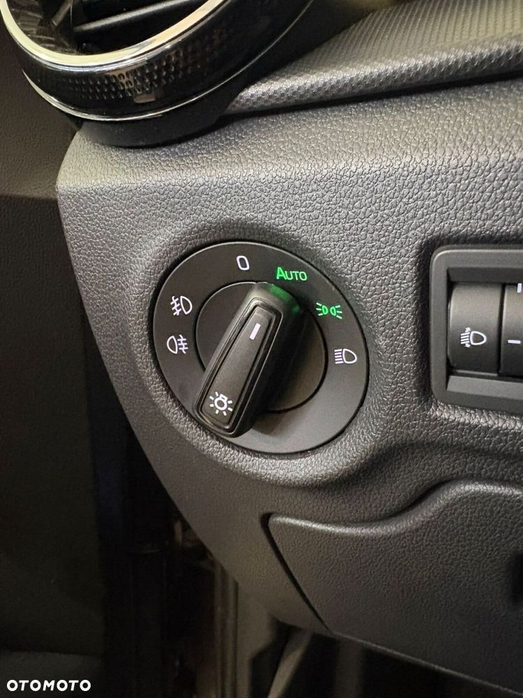 Skoda Fabia 1.0 TSI Ambition - 10