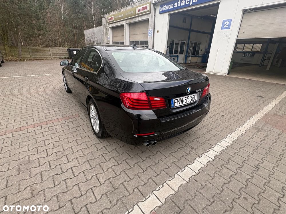 BMW Seria 5 520d - 12
