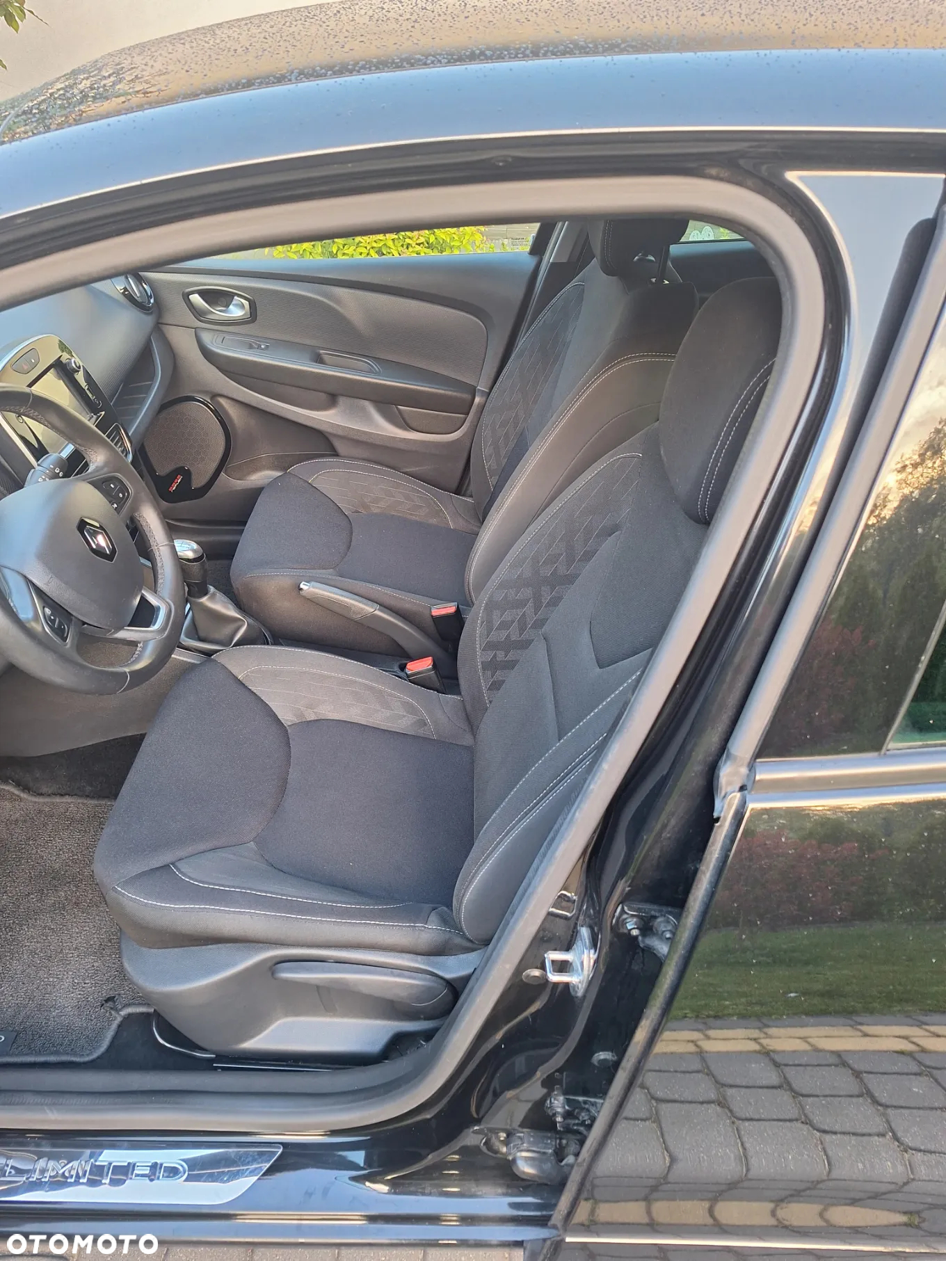 Renault Clio (Energy) TCe 90 Start & Stop LIMITED - 17