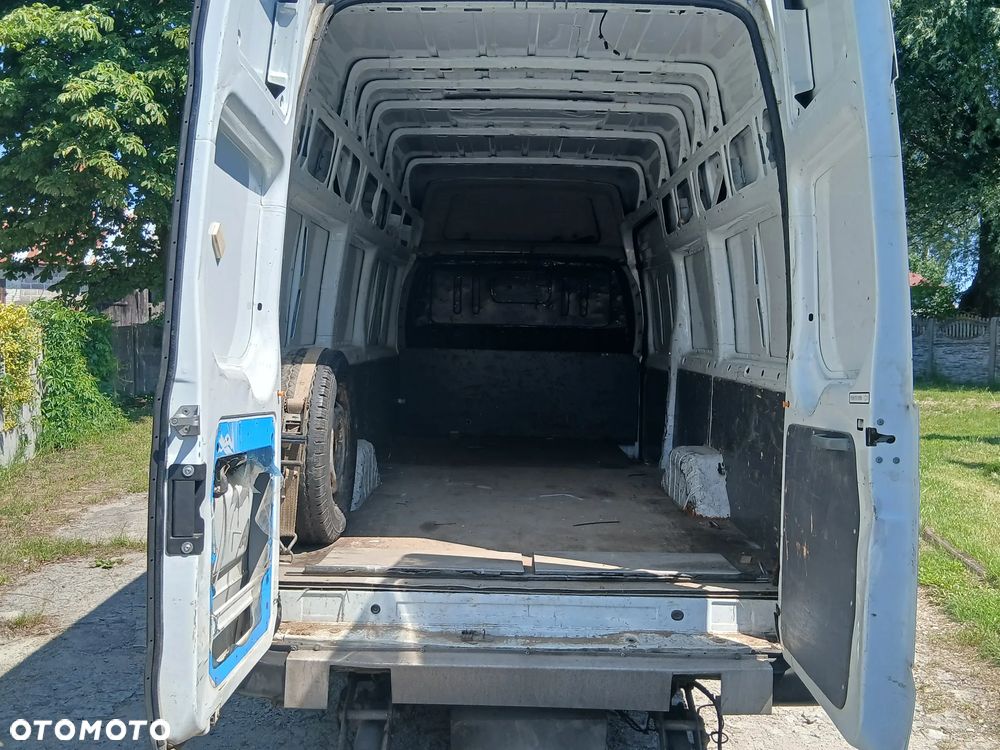 Ford Transit MAX Jumbo - 11