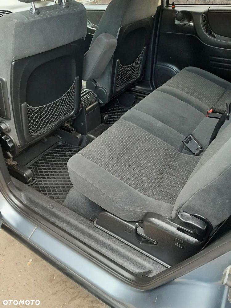 Opel Zafira 2.0 DTI Elegance - 11