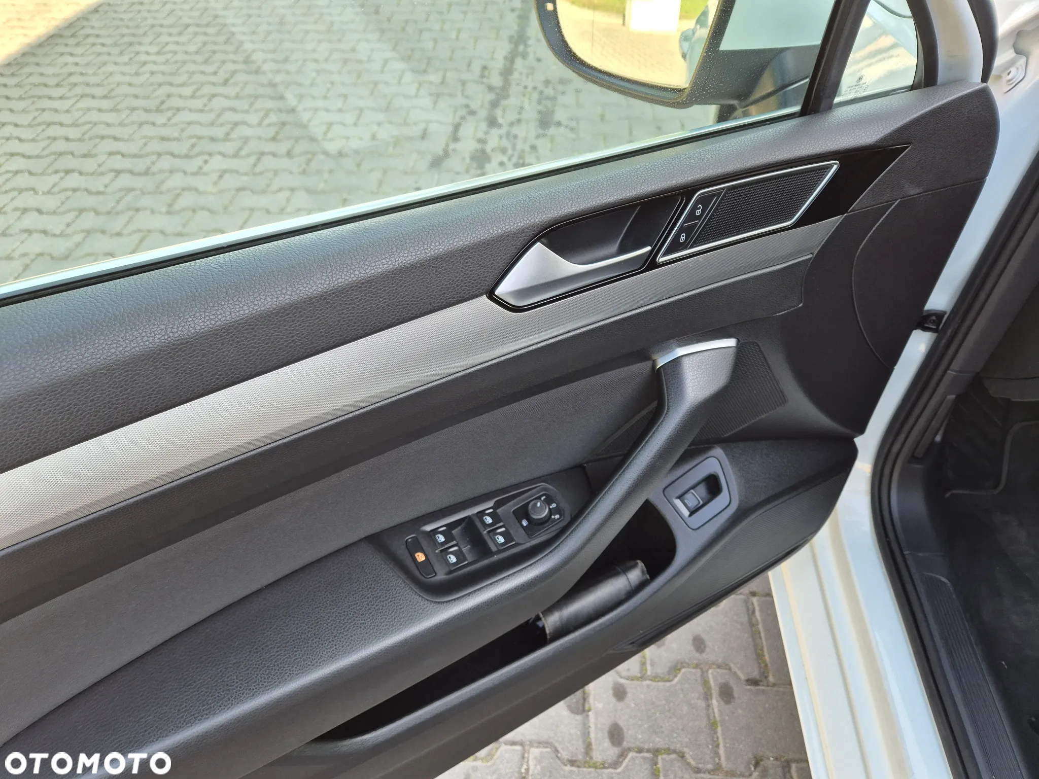 Volkswagen Passat - 19
