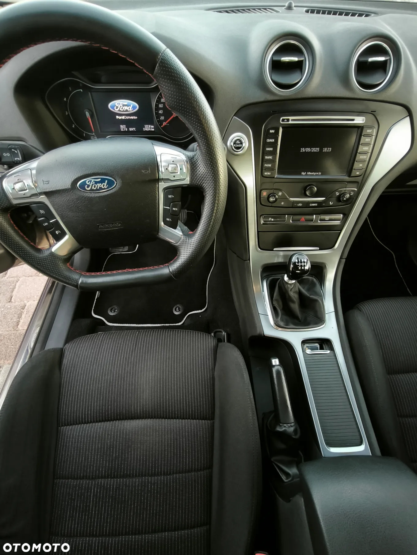 Ford Mondeo - 10
