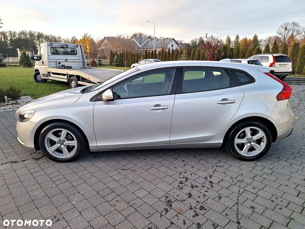 Volvo V40 D2 Kinetic - 13