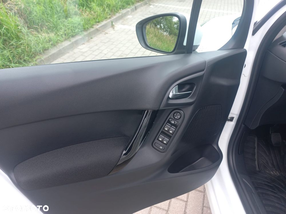 Citroën C3 Pure Tech (VTi) 82 Exclusive - 8