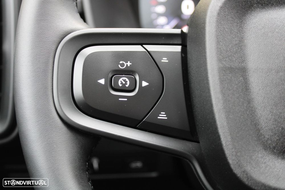 Volvo XC 40 1.5 T2 Essential Auto - 29