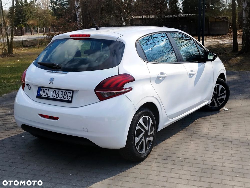 Peugeot 208 PureTech 68 Like - 4