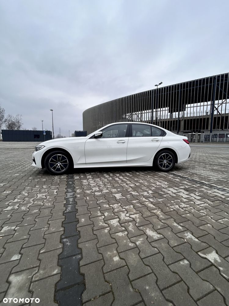 BMW Seria 3 318i - 7
