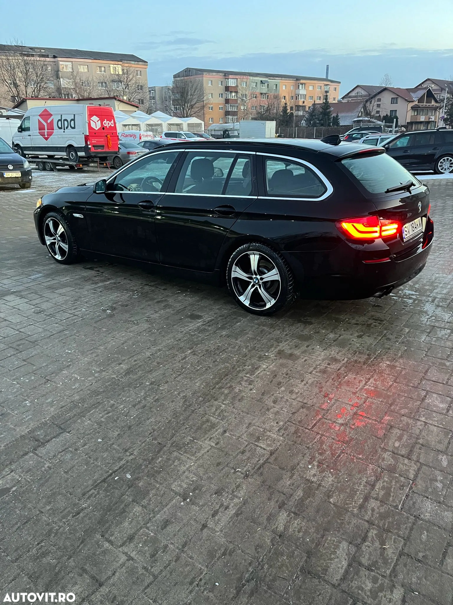 BMW Seria 5 525d xDrive Touring - 3