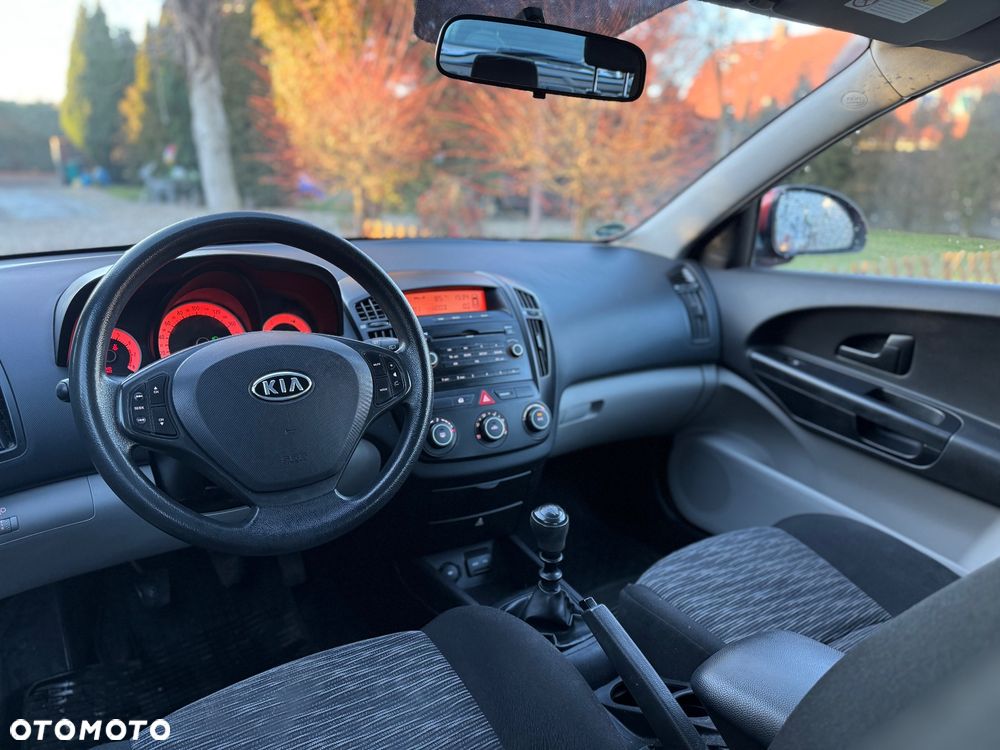 Kia Ceed 1.4 CVVT LX Basis - 20