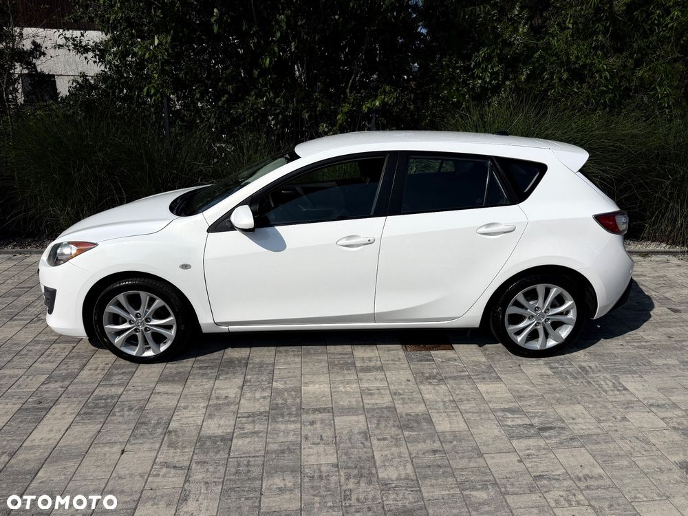Mazda 3 1.6 Exclusive + - 10