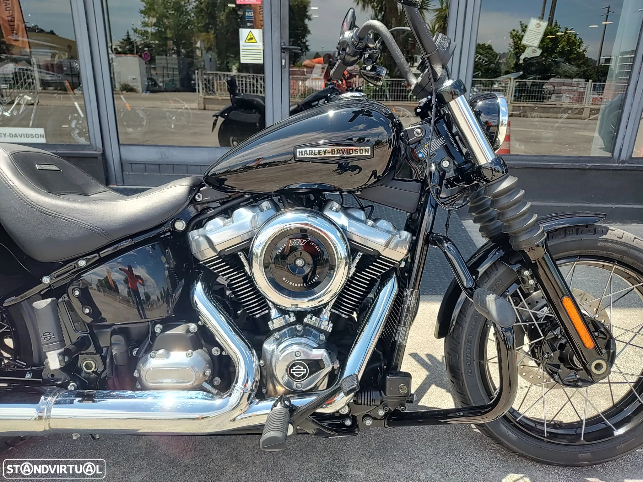 Harley-Davidson Street Bob 117 - 13