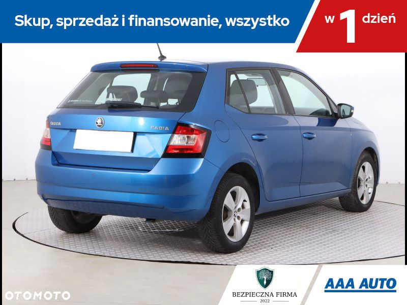 Skoda Fabia - 6