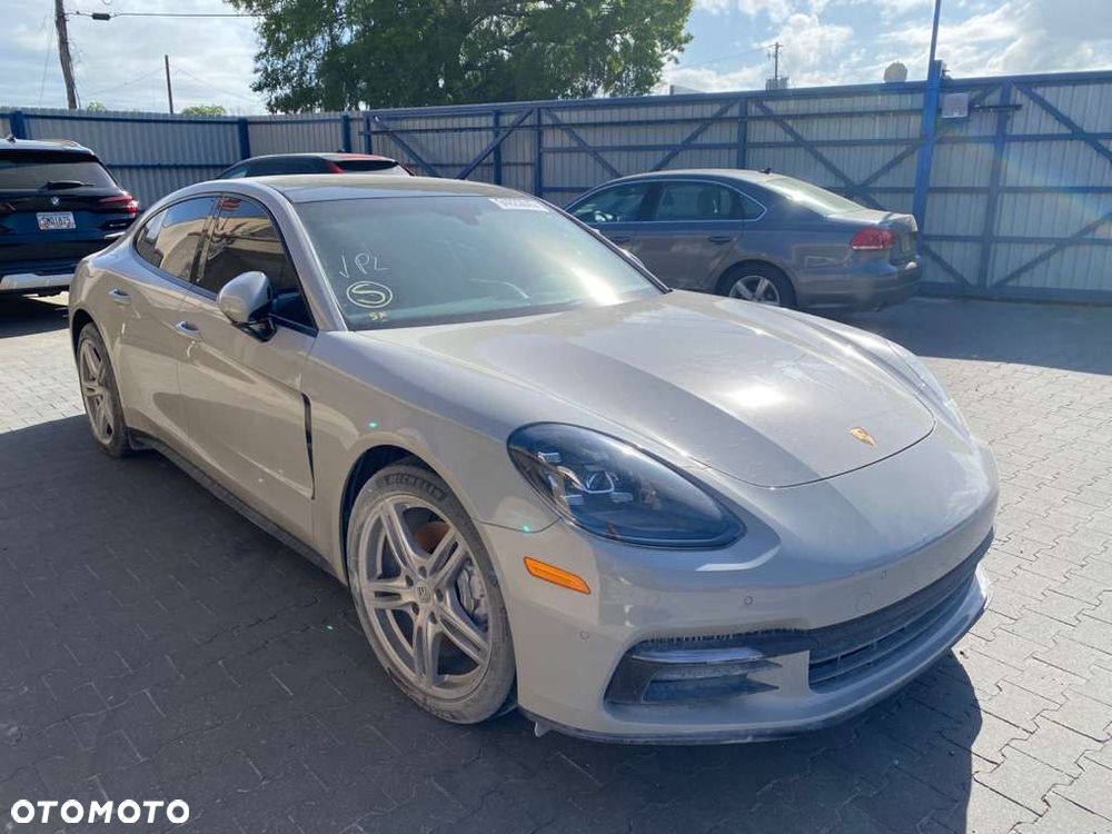 Porsche Panamera 4 Executive - 7