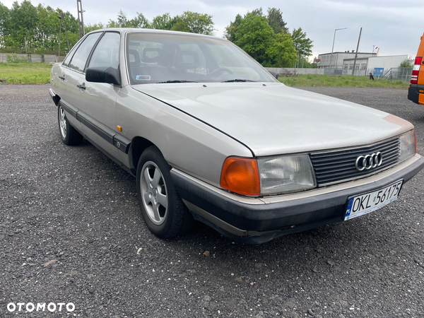 Audi 100 Avant 2.2
