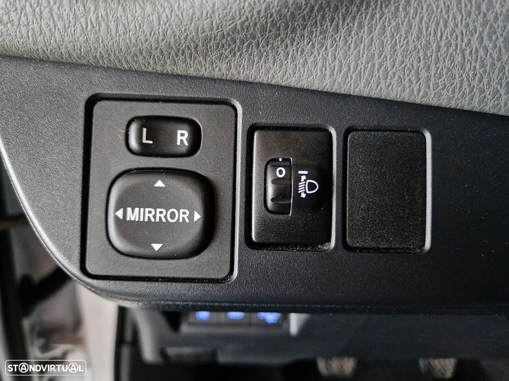 Toyota Yaris 1.0 VVT-i ACtive - 33