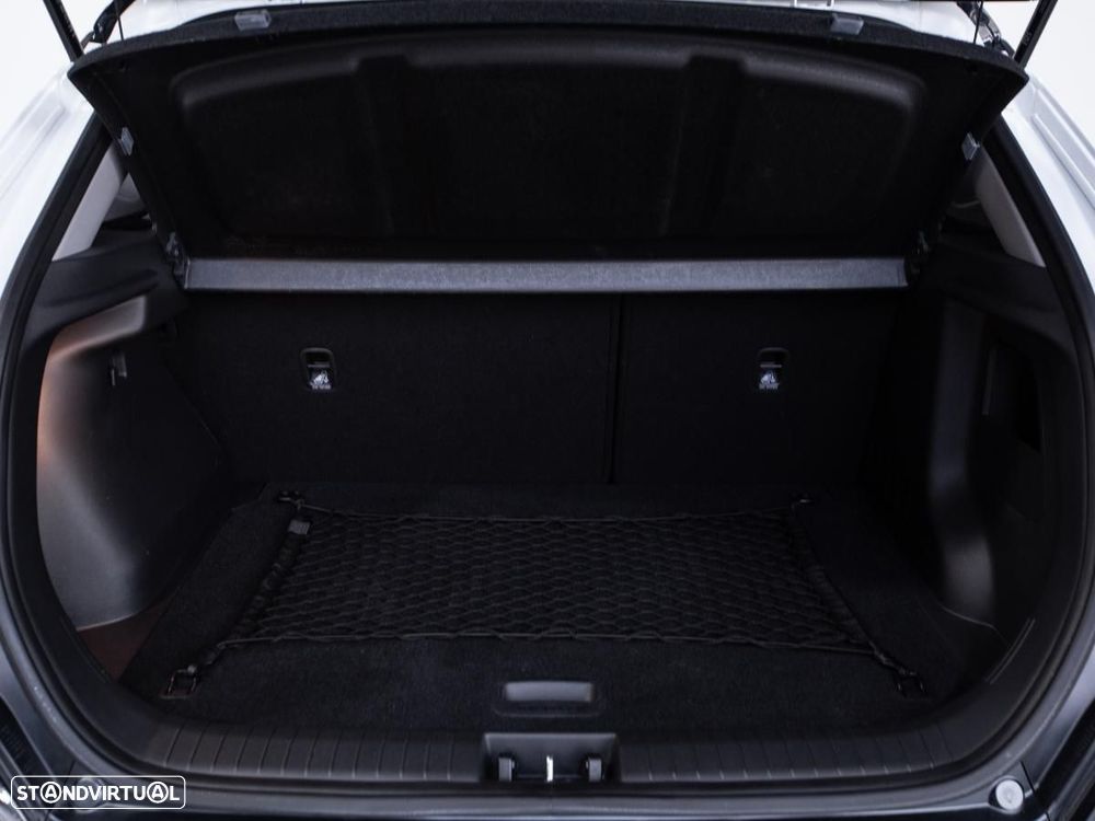 Hyundai Kauai - 12